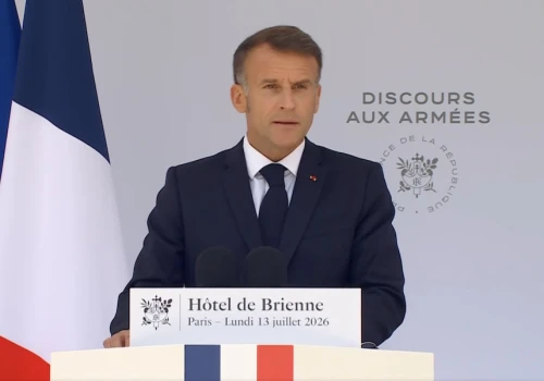 Macron: Francja i Europa są gotowe bronić wolności nawet „za cenę krwi”