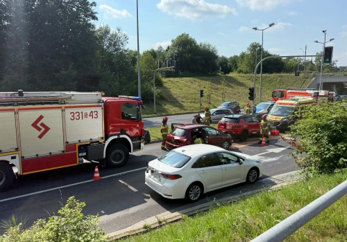 Kolizja za tunelami. Ul. Andersa i tunel w stronę Makro zostały zablokowane