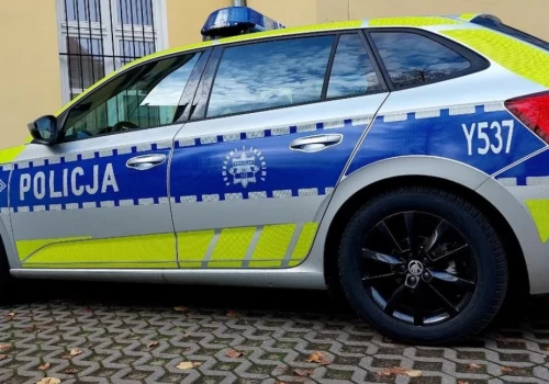 Twierdził, że dopiero robi kurs. Jechał przez Ciechanów bez prawa jazdy, ubezpieczenia i przeglądu