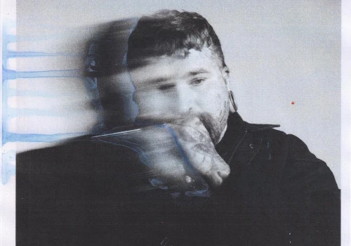 Teddy Swims o rozstaniu. „Break Up in Reverse” – o miłości i smutku