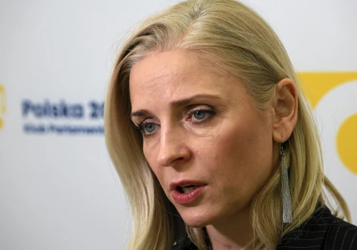 Mucha wprost o rozpadzie Polski 2050. Jest rozczarowana Hołownią. 