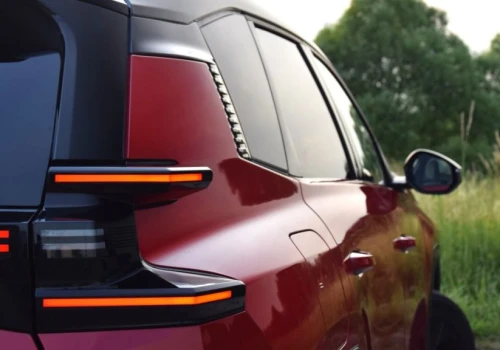 Oryginalny SUV za 122 900 zł to alternatywa dla MG i Omody. Zachodnie pochodzenie może mu pomóc