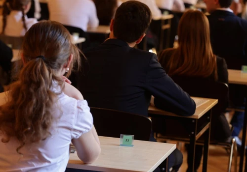 Po tym zarabiają nawet 15 tys. zł. Ten kierunek przyciągnął już ponad 22 tys. kandydatów