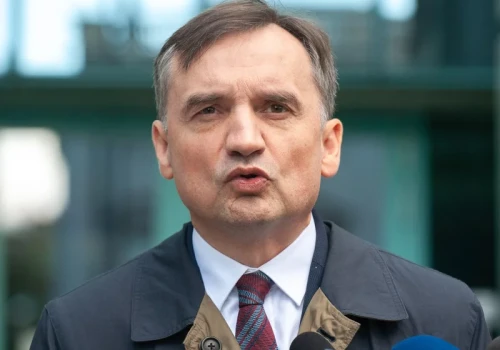 Zwrot w sprawie ojca Zbigniewa Ziobry. „Była traktowana niemalże jako sprawca”