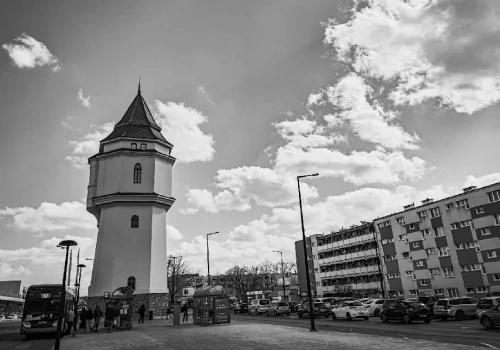 Pokaż Wieżę Ciśnień swoim okiem. Trwa konkurs fotograficzny „#WieżaWObiektywie” w Koninie