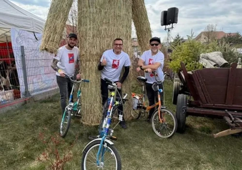 Na rowerach składakach ruszą po wielkie dobro