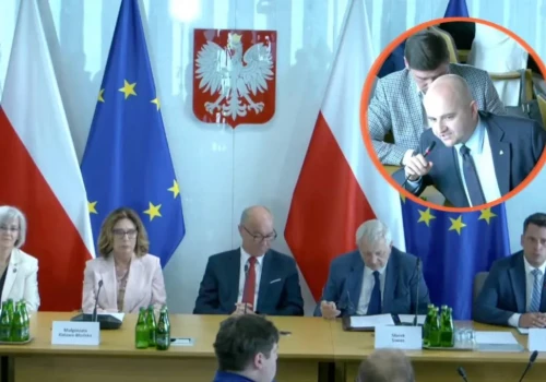 Awantura w Sejmie! Matecki do Czarzastego: „Czerwony komuchu!”