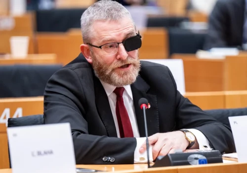 Waldemar Żurek złożył wniosek o zatrzymanie Grzegorza Brauna