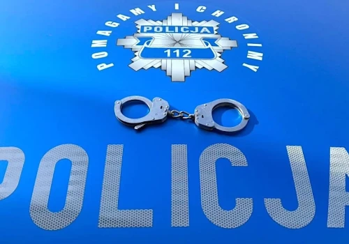 25-latek zatrzymany za jazdę po alkoholu. Policja zabezpieczyła jego samochód