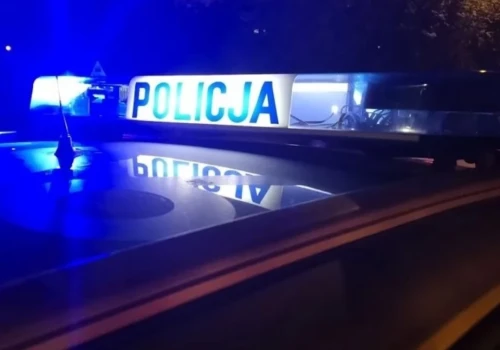 W środku nocy stwarzał duże zagrożenie na drodze koło Ciechanowa. Trafił na policjanta wracającego ze służby