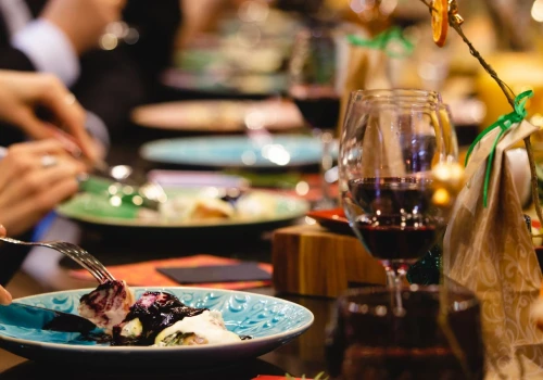 Dlaczego w restauracjach jest tak drogo? Wiceprezes największej polskiej sieci zabiera głos