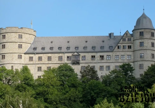 Wykuli w skale mroczną kryptę dla elity. Prawda o dwunastu rycerzach szefa SS przeraża