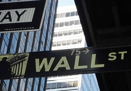 Szok na Wall Street. IBM zanotował największy spadek w historii