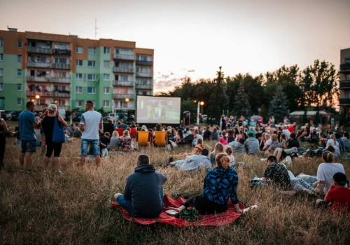Pogoda nie dopisała. Kino na Kocach z nowym terminem