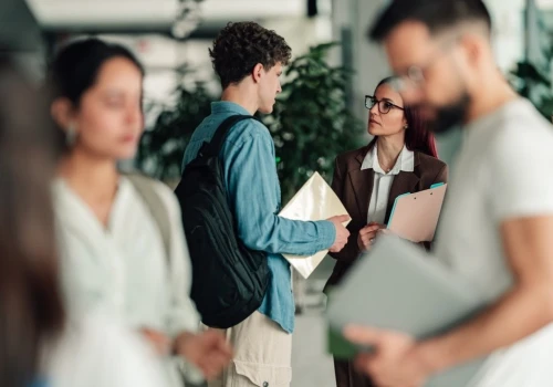 Studia nie są już przepustką do kariery. Firmy patrzą na coś innego