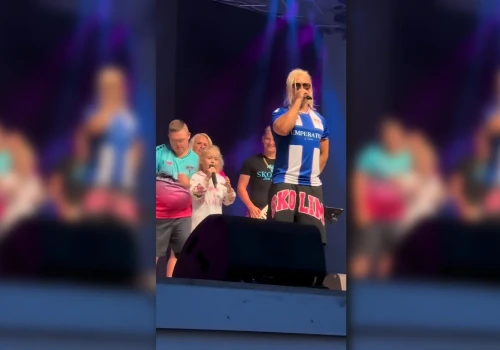 Mała fanka zaśpiewała ze Skolimem hit „Daj mi jedno słowo” na scenie
