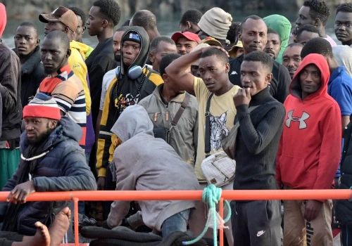 Biznes migracyjny w Polsce. Kto na tym zarabia?