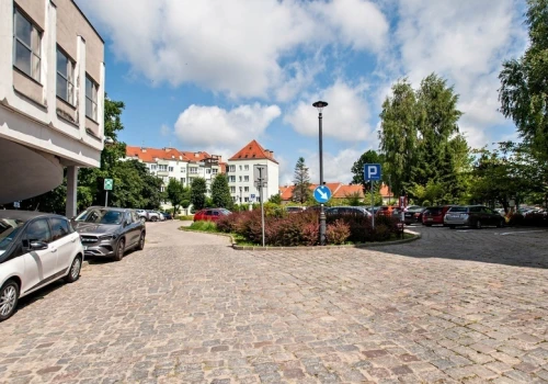 Planują przebudować parking przy urzędzie
