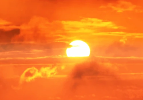 Klimatyzacja ratuje życie, ale może być też ostateczną zgubą ludzkości. Eksperci apelują o zmiany