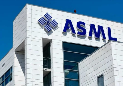 Wyniki ASML: Boom na sztuczną inteligencję dociera do hal produkcyjnych