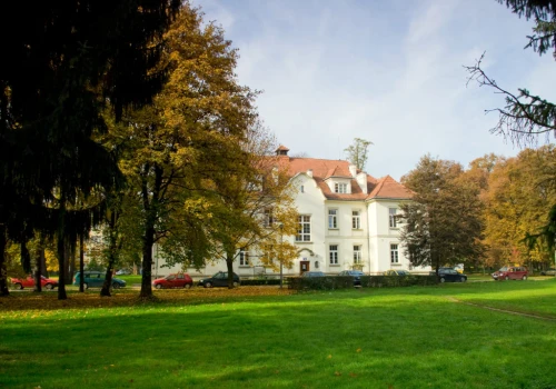 Czas na nowoczesną przestrzeń dla psychiatrii dzieci i młodzieży. Szpital Babińskiego rozpoczyna kolejne inwestycje