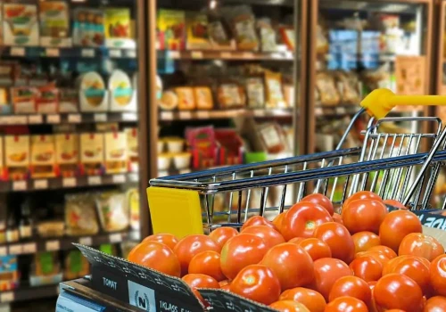 Lidl sprzedaje kultowe pomidory. Klienci płacą 42 proc. taniej