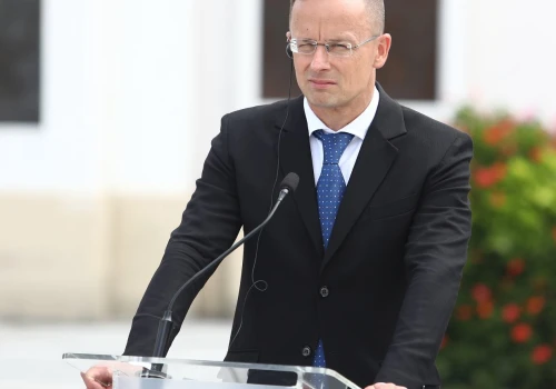 Bliski współpracownik Orbana odchodzi z polityki. Będzie pracował dla kontrowersyjnego chińskiego giganta