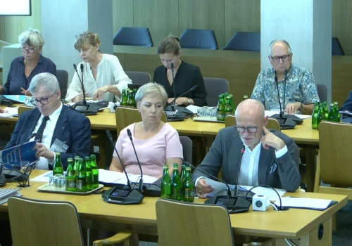 Miliony na onkologię. Pacjenci pytają, gdzie są efekty