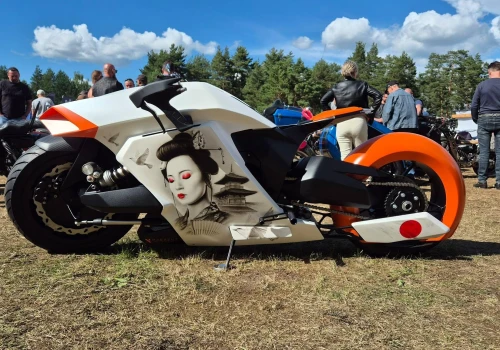 Niezwykły motocykl „KI” podbił zlot na Podkarpaciu. Japoński duch na dwóch kołach