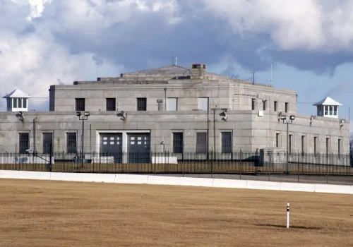 Złoto w Fort Knox „obecne i zaksięgowane”. Bessent uspokaja – ale nie ma planów sprawdzenia