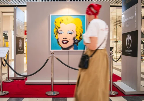 Galeria handlowa czy galeria sztuki? Najdroższe obrazy świata wróciły do Pasażu Grunwaldzkiego we Wrocławiu.