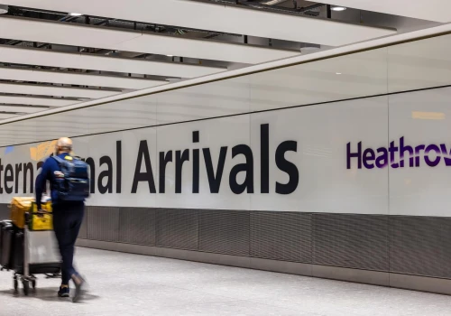 Jak po wyjeździe z UK nie stracić settled status?