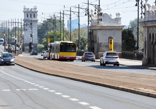 Most Poniatowskiego pod kontrolą. Warszawa wraca do pomysłu odcinkowego pomiaru prędkości