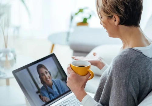 Hipnoza przez internet - skuteczna metoda pracy z podświadomością bez wychodzenia z domu