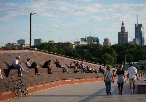 Ofert pracy przybywa w całej Polsce. Wzrost dotyczy niemal wszystkich województw