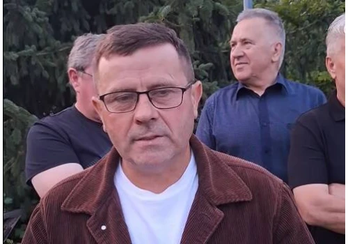 To nie dołek, a krater w którym jest rynek trzody chlewnej. Jak się pokażecie na dożynkach?