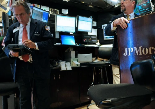 Przed sesją na Wall Street: wyczekiwanie na dane z USA i kolejne wyniki spółek
