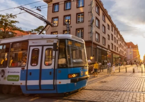 Na tych liniach MPK najłatwiej stracić czas. Oto TOP 5 spóźnialskich
