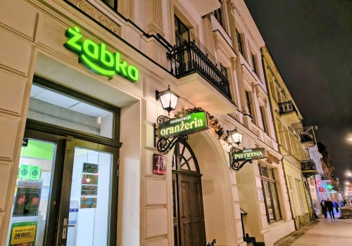 Co Żabka da i weźmie od 7-Eleven? “Przepływ know-how w obu kierunkach”