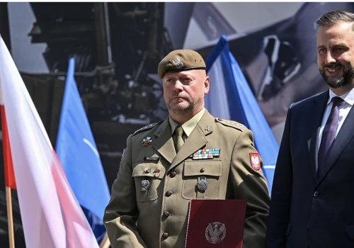 Nowy Komponent Obrony Pogranicza ma dowódców. Szef MON wręczył nominacje