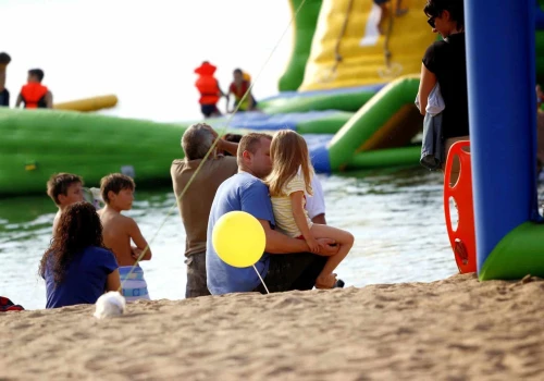 Bezpłatne spektakle Teatru Lalek dla dzieci przez całe wakacje na Plaży Miejskiej