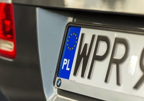 Nowe tablice rejestracyjne już obowiązują. Wielkie zmiany dla kierowców, wiemy, czego dotyczą