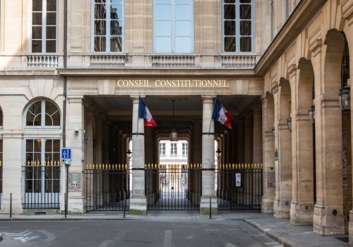 Francja: ustawa o „pomocy w umieraniu” trafi do Rady Konstytucyjnej