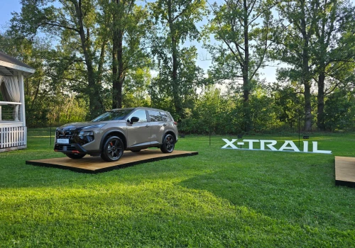 Nissan X-Trail po liftingu robi wrażenie, szczególnie w jednej wersji