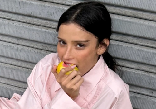 Jej styl śledzą miliony. Brazylijska influencerka stworzy kolekcję dla H&M