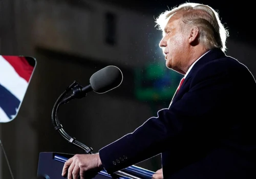 Skandal w Białym Domu. Wieloletni pracownik zawieszony na polecenie Trumpa