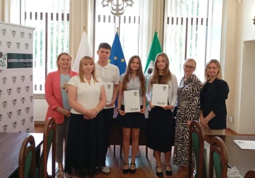 Wójt Gminy Kruszyna nagrodziła uczniów za wybitne osiągnięcia