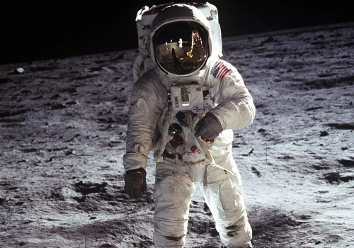 Długopis Buzza Aldrina z misji Apollo 11 wylicytowany za 857 600 dolarów