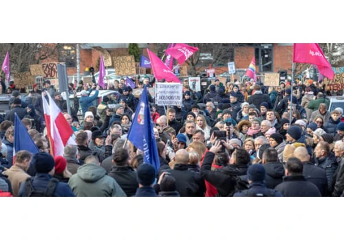 „Nikt z tym nic nie robi”. Gdańsk bierny wobec protestów fundacji Kai Godek