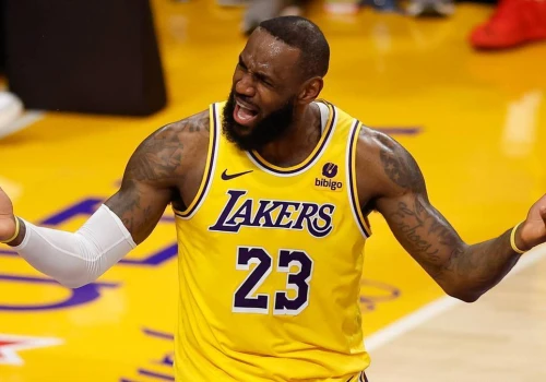 LeBron James zabrał głos w sprawie przyszłości. 